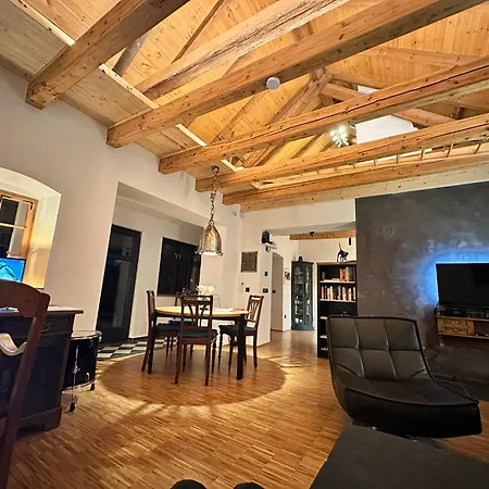 Vizslavilla Poroszló