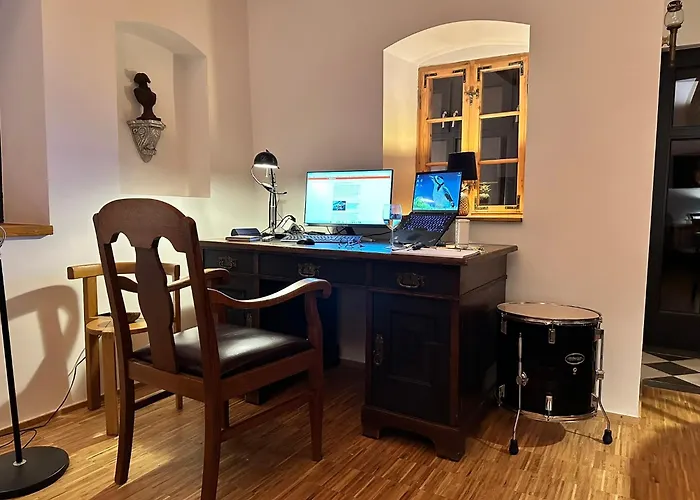 Vizslavilla Case de vacanță